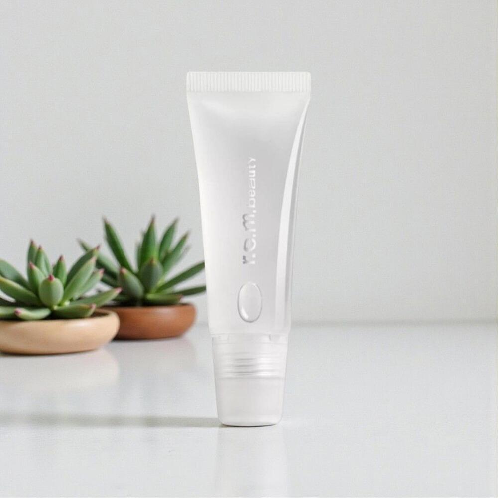 r.e.m. beauty Plumping Lip Gloss - Utmost Importance 10ml
